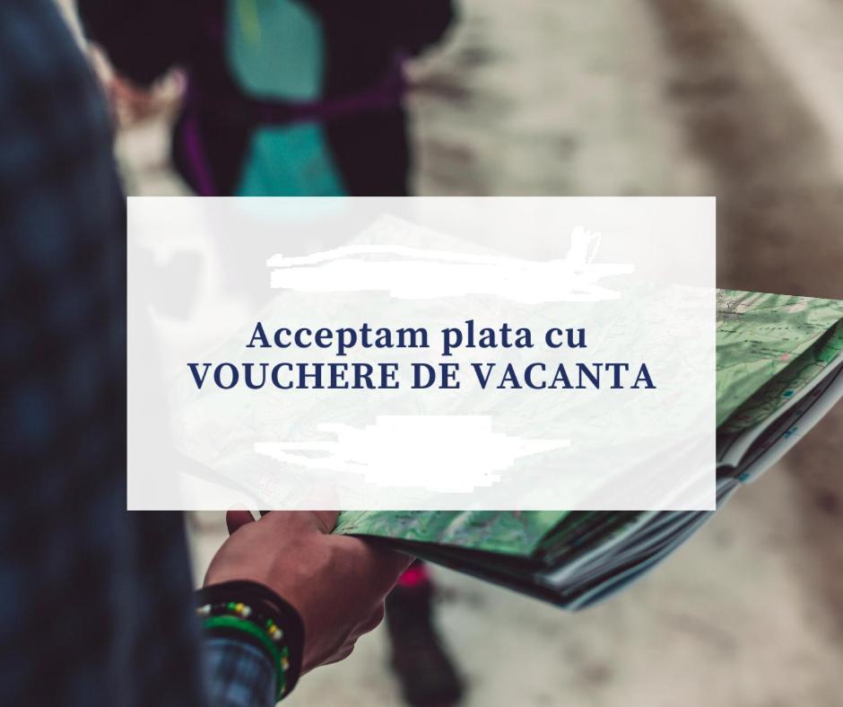 Celly Hotel Pitesti Bagian luar foto